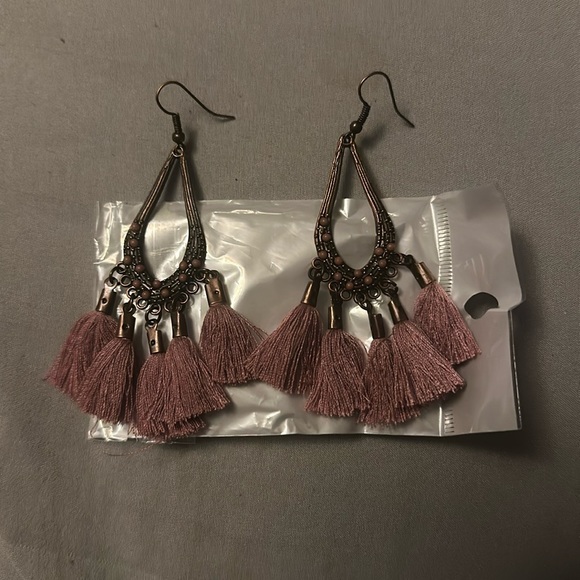 Dangle earrings - Picture 1 of 2